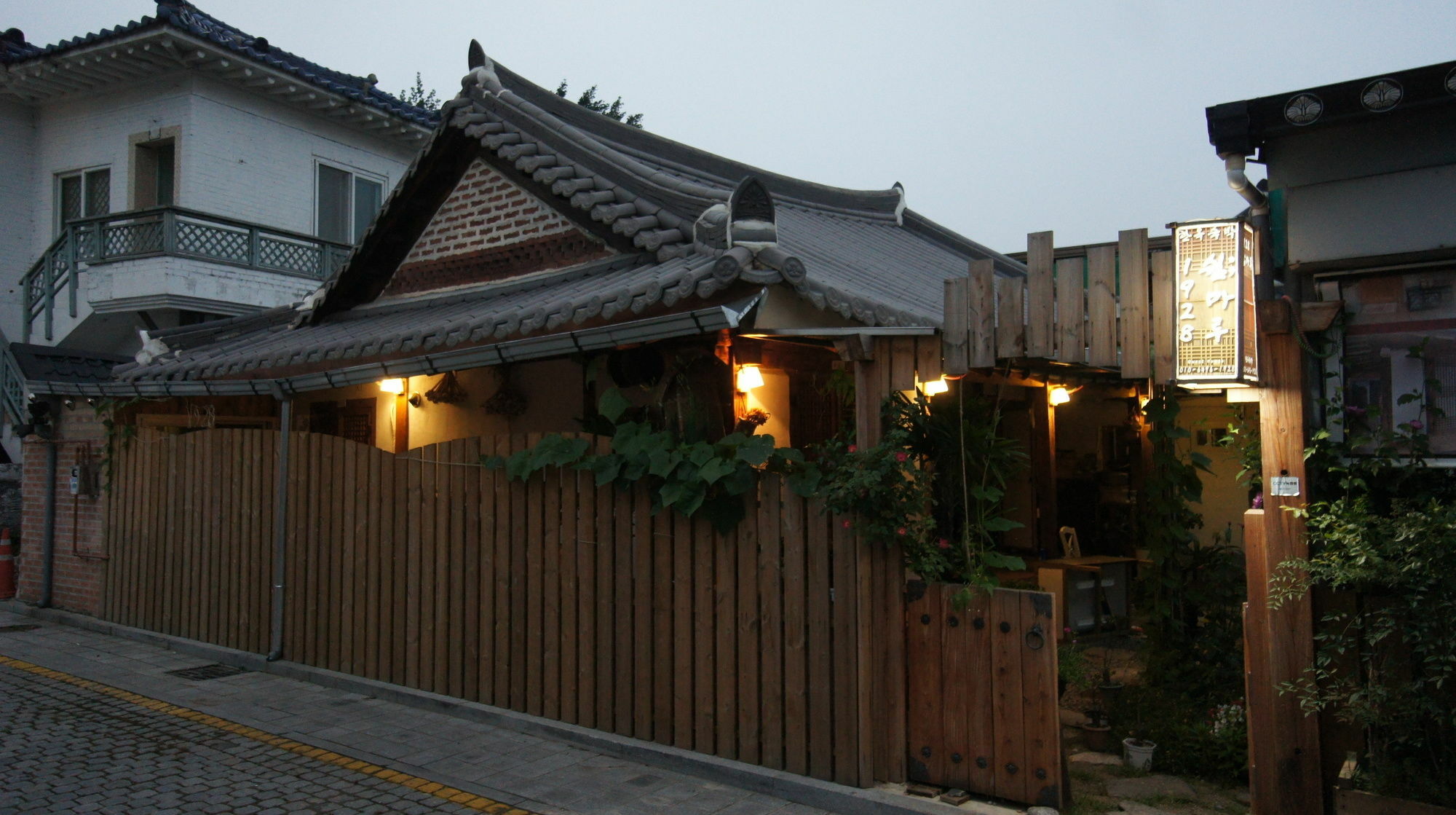 1928 Suimmaru Hanok Guesthouse Jeonju Buitenkant foto